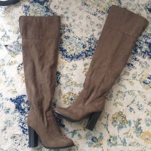 🚫 SOLD 🚫 Thigh High army green brown boots👢